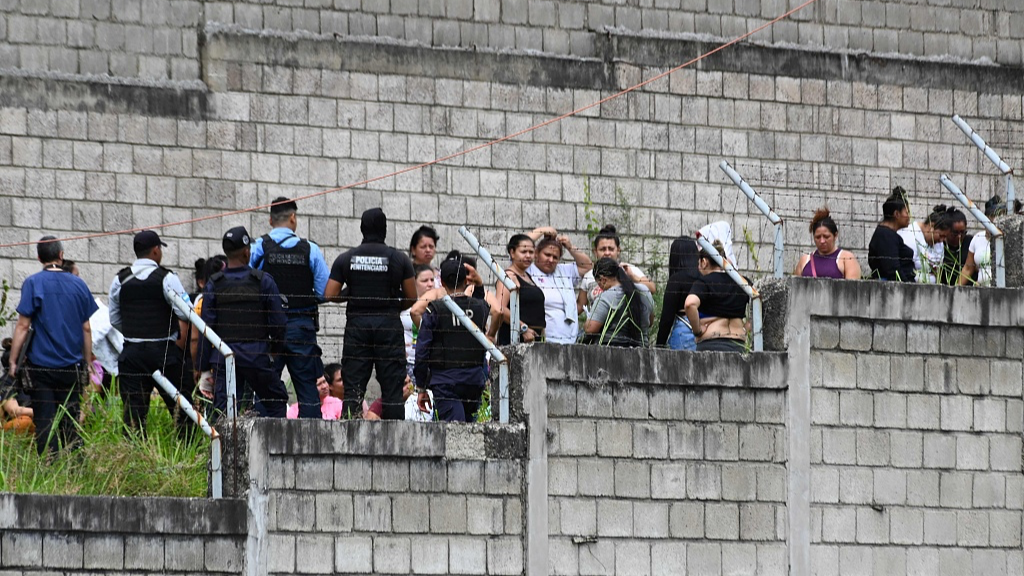 Gobierno hondureño confirma que reyerta en cárcel del país deja 41