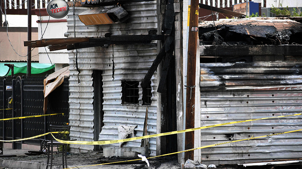 Al Menos 11 Muertos Y Cuatro Heridos Por Incendio Provocado En Bar De